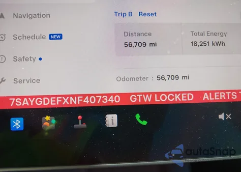 2022 Tesla Model Y z USA, uszkodzony, nr VIN 7SAYGDEFXNF407340